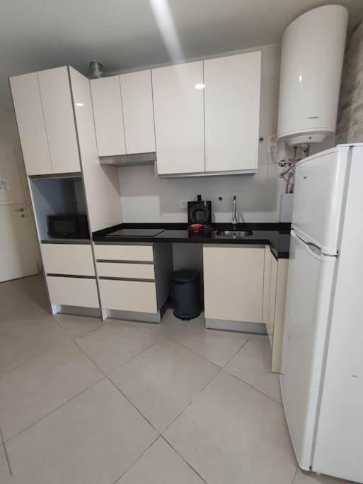 Nuevo Estudio Con Parking Gratis Малага Екстер'єр фото