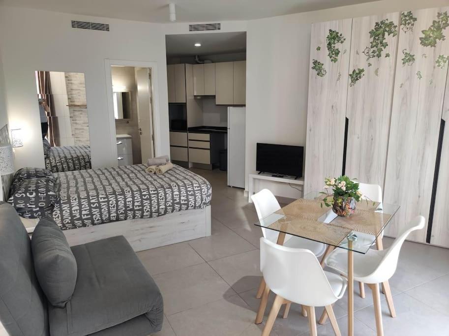 Nuevo Estudio Con Parking Gratis Малага Екстер'єр фото